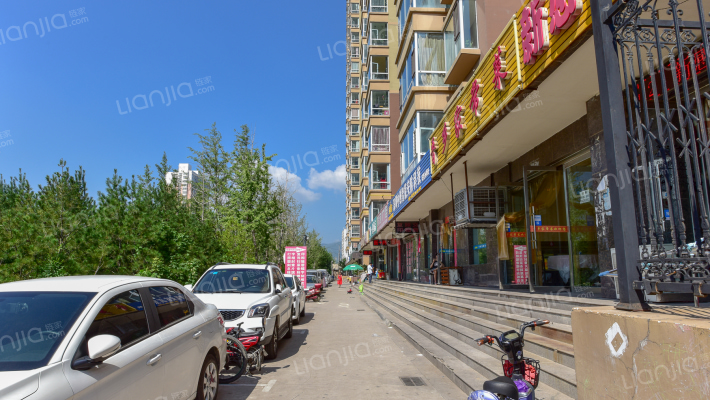 晋建中环花园外景图