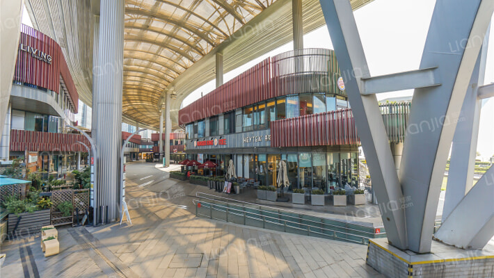 圆融时代广场外景图