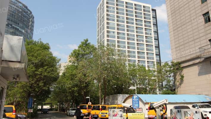 天辰大厦外景图