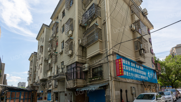 迎宾大道外景图