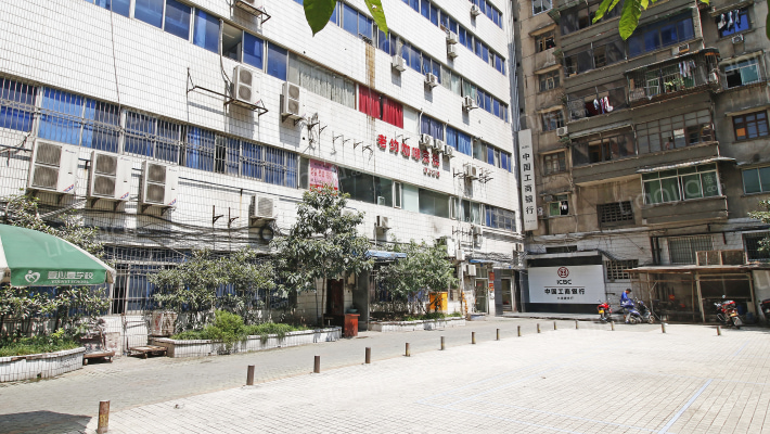 银都大厦外景图