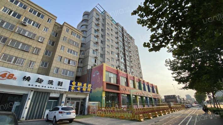 房产大厦外景图