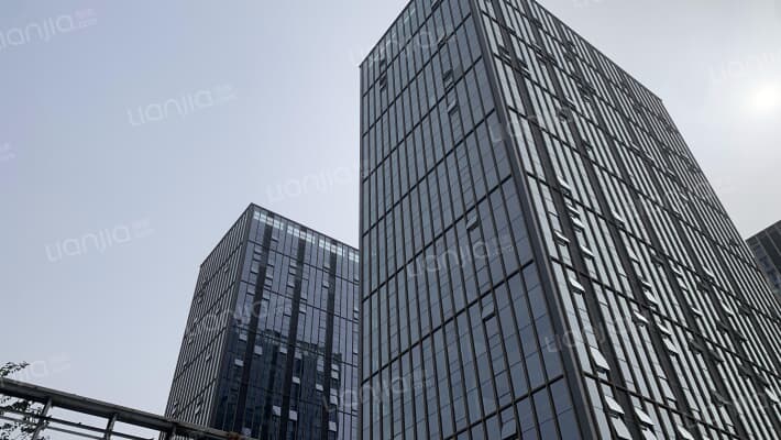 安联国际中心外景图