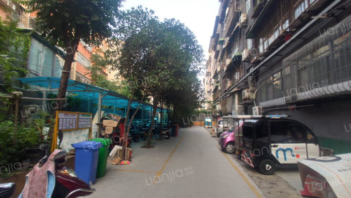 魏都区农行家属院外景图