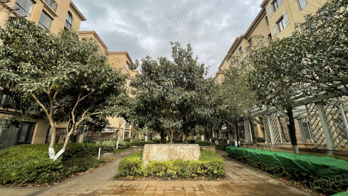 奥宸橙郡一期外景图