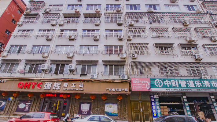 翡翠公寓外景图