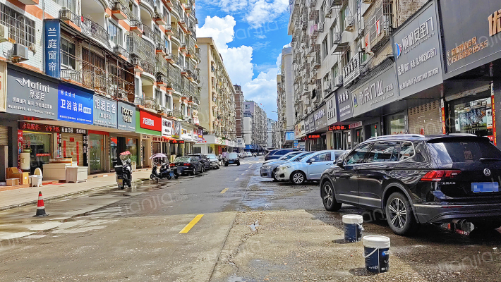 前市南街外景图