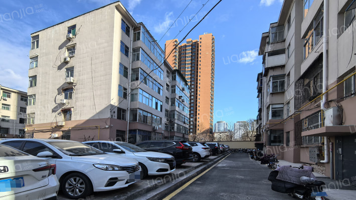 山西省气象台外景图