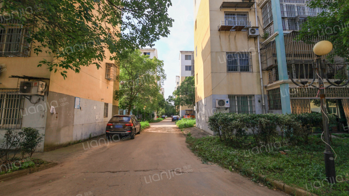 上海新城小区外景图