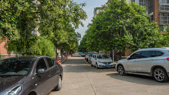 白云南区外景图