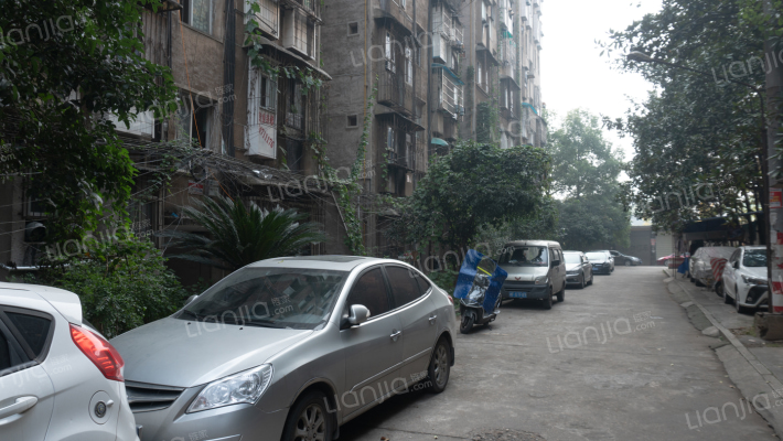 进出口公司宿舍外景图