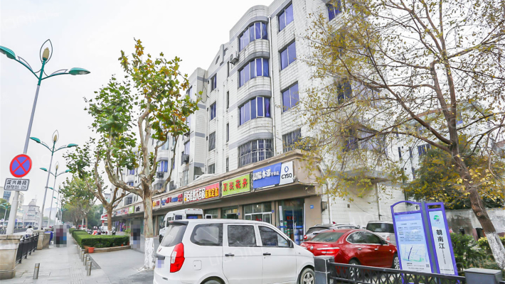 东湖新村外景图