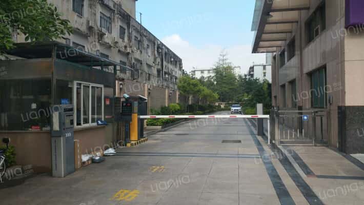 兴泰大厦外景图