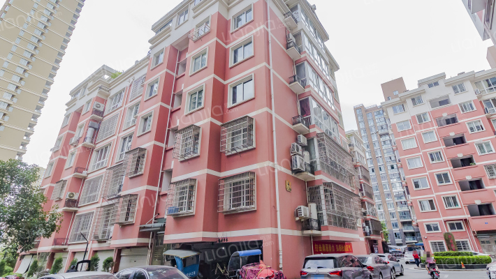 新港花苑外景图