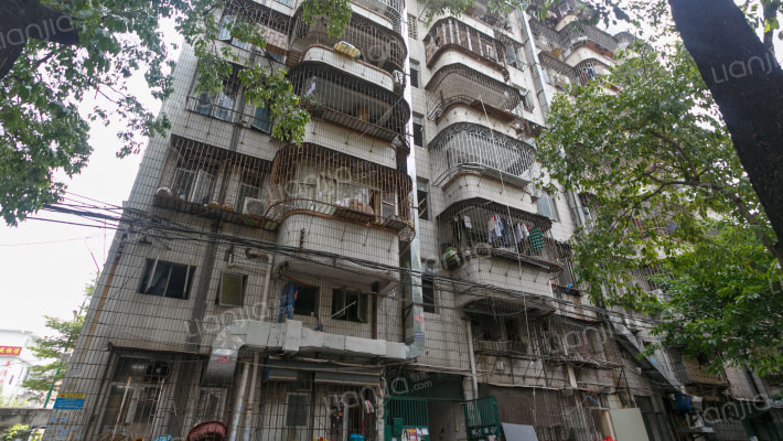 翻身路104外景图