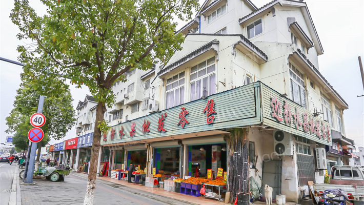 湖滨小区外景图