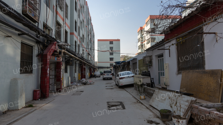 東苑小區外景图