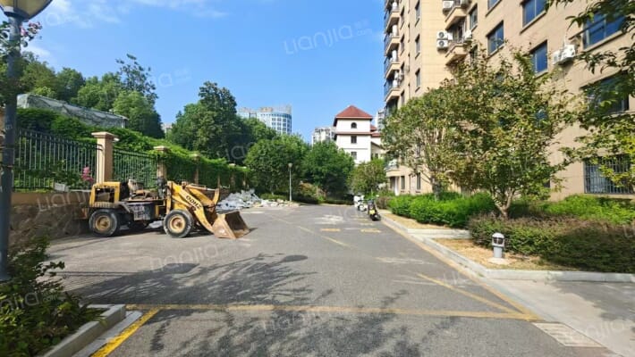 兴丰白云公寓外景图