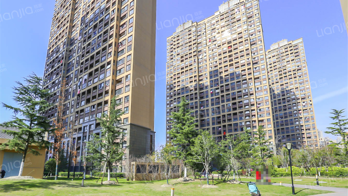 建滔裕景园外景图