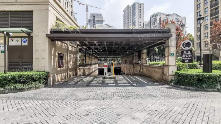 翠湖天地御苑外景图