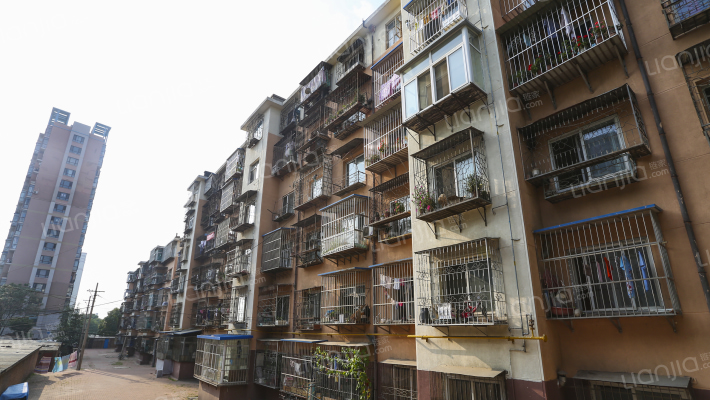 三里桥胜利路795号家属楼外景图