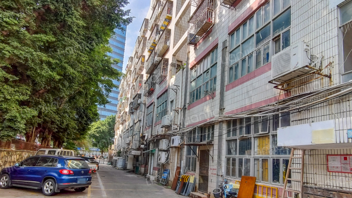 名都大厦外景图