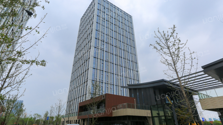 绿地国博滨江商务中心外景图