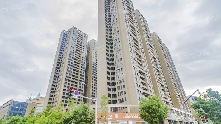 环球城公寓外景图