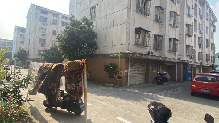 金日家园外景图