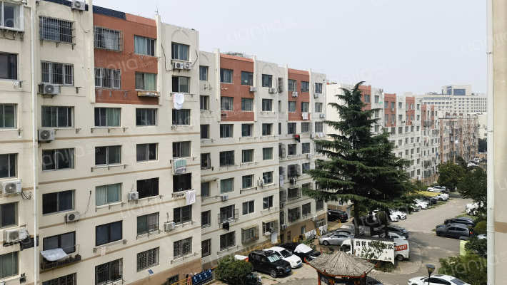 华易示范小区外景图