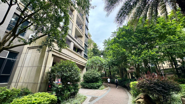 智烨山水豪庭外景图