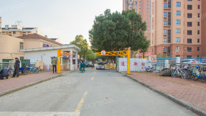 荷韵新村南区外景图