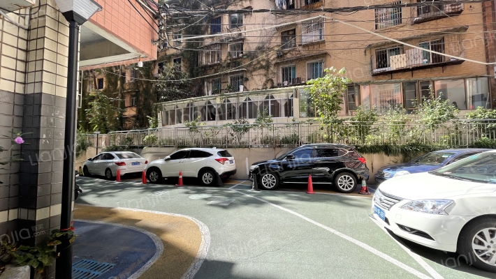 花溪大道北段40号外景图