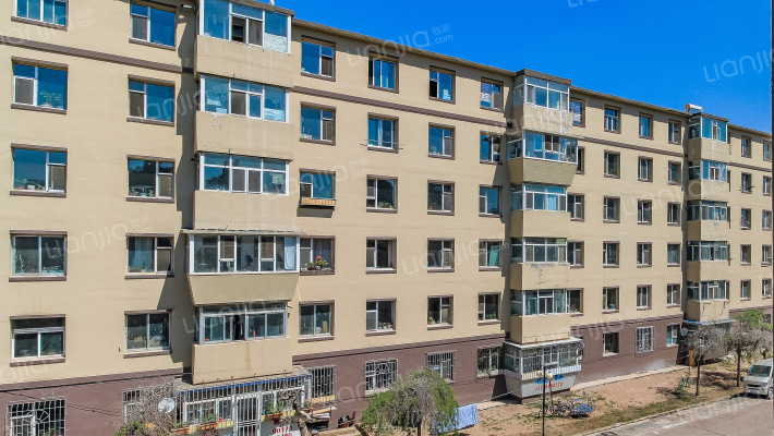 中铁十三局宿舍外景图