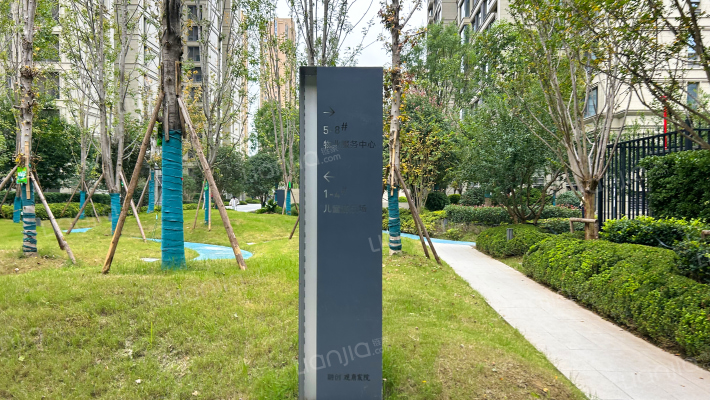 融创观唐宸院外景图