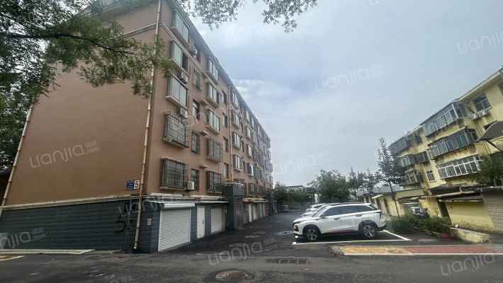 第四人民医院生活区外景图