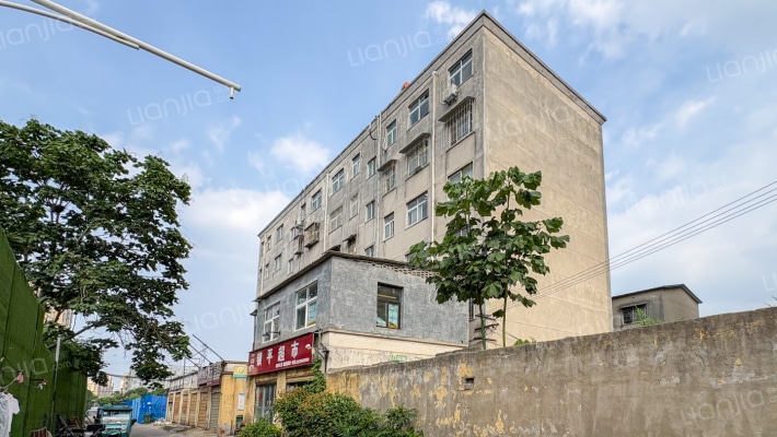 鸿福小区外景图