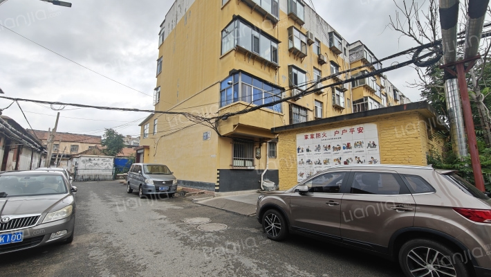 西关大街外景图