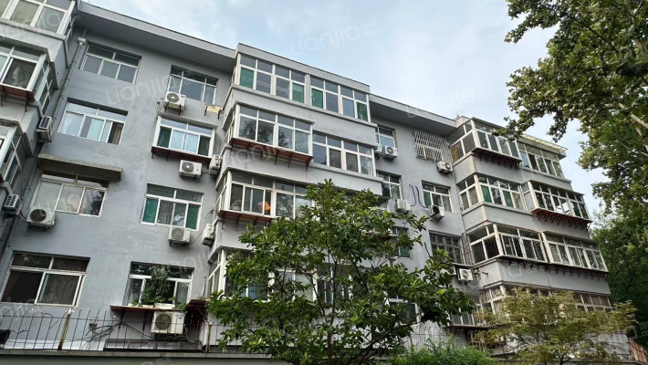 建国小经三路39号外景图