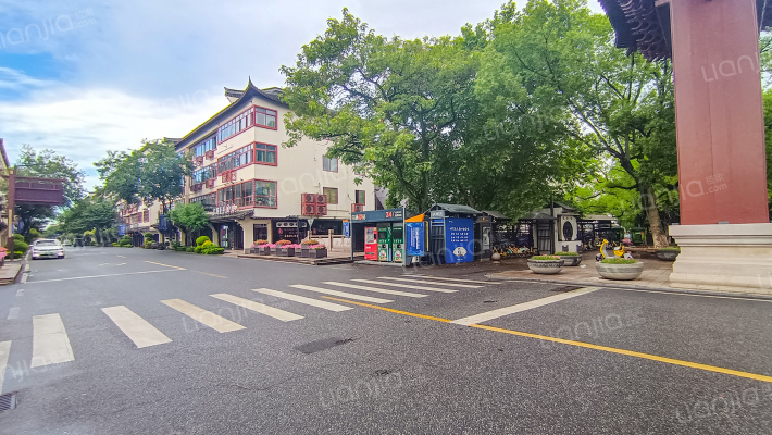 凯旋路1638号外景图