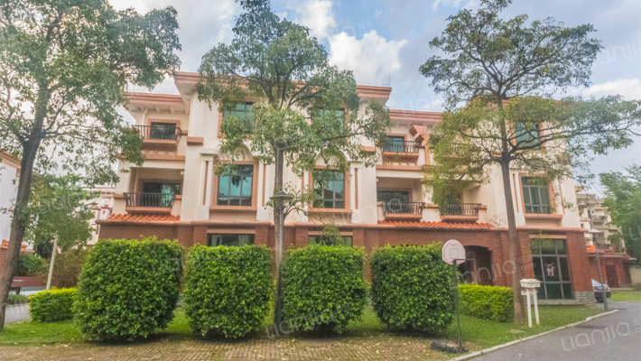 山水豪廷外景图