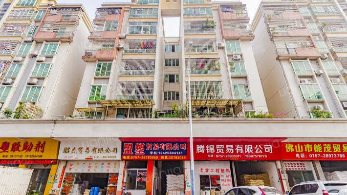 华逸豪庭外景图