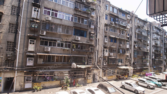 铁三院四合院外景图