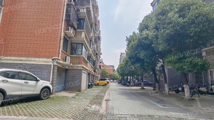 东太华苑外景图