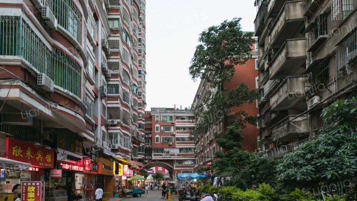 源昌广场外景图