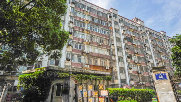 子安路社保局宿舍外景图