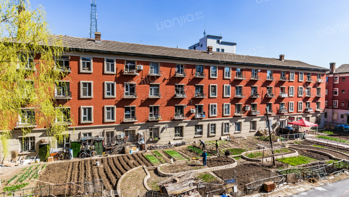 吉林大学朝阳校区职工住宅外景图