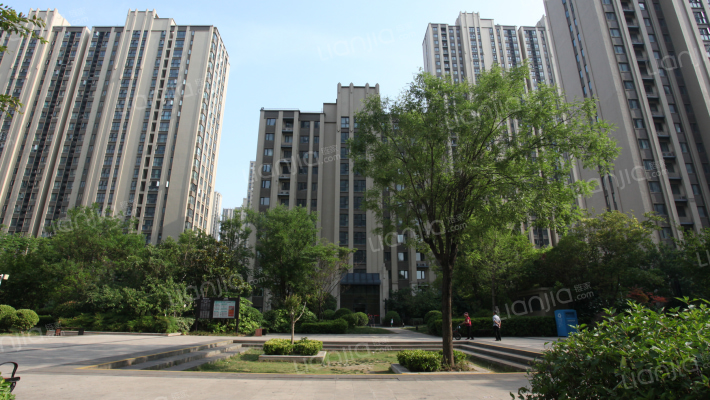 汇泉城一号院外景图