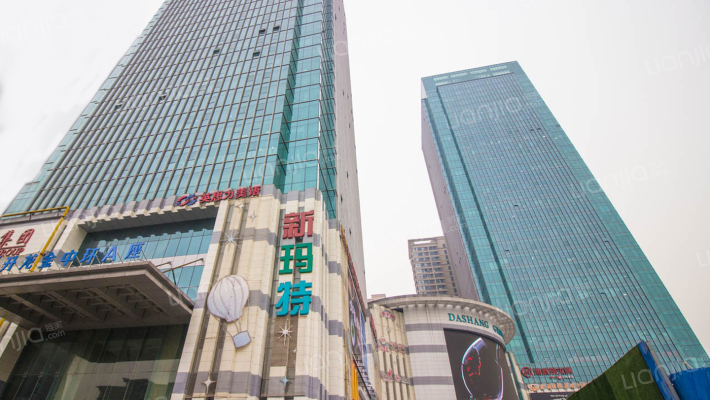 升龙金中环财富中心外景图