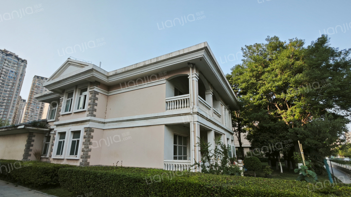 帝湖龙吟墅外景图